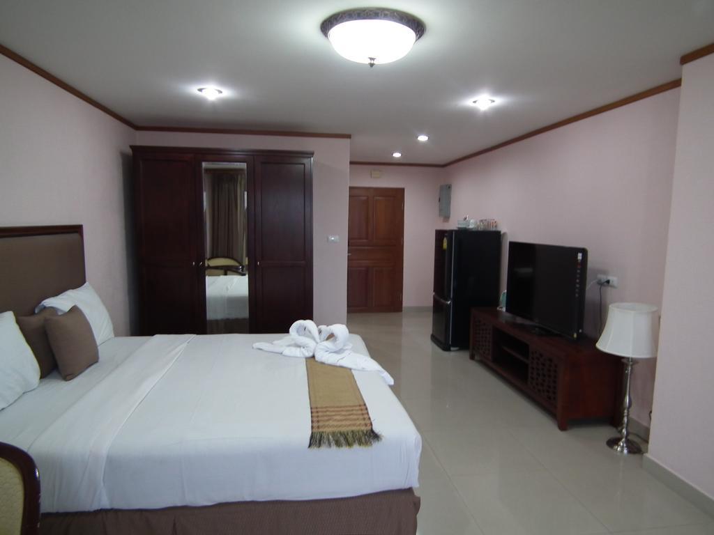 Abricole At Pattaya Hill Apartment Ngoại thất bức ảnh