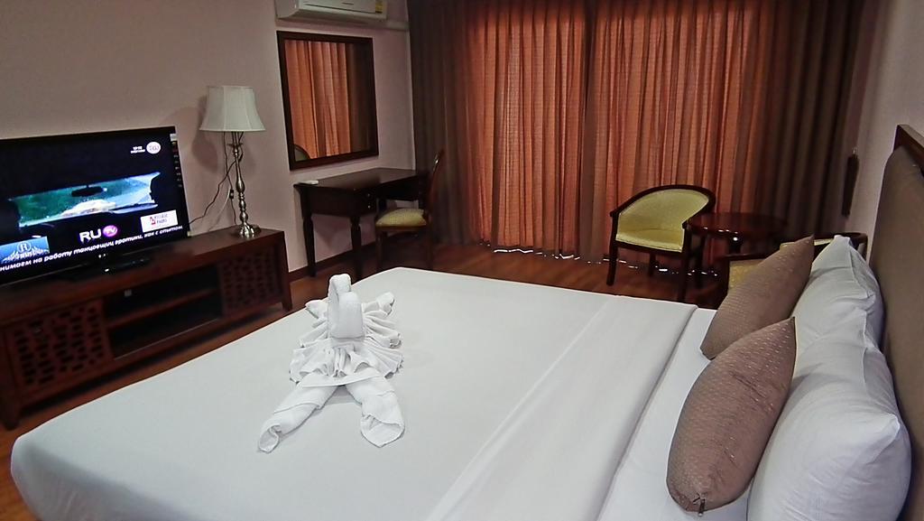 Abricole At Pattaya Hill Apartment Ngoại thất bức ảnh