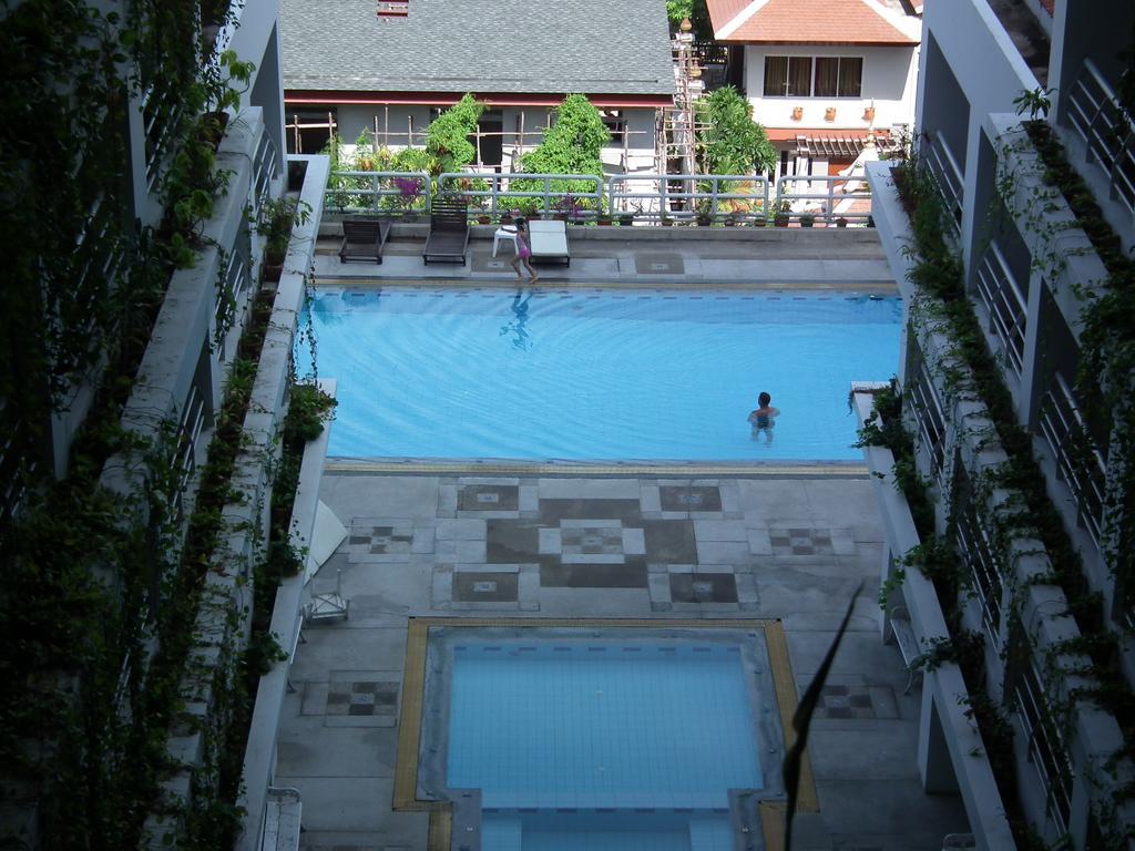 Abricole At Pattaya Hill Apartment Ngoại thất bức ảnh