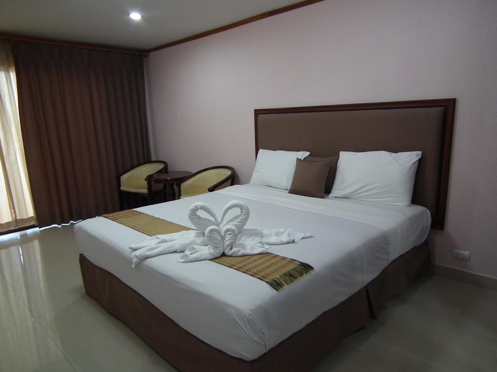 Abricole At Pattaya Hill Apartment Ngoại thất bức ảnh