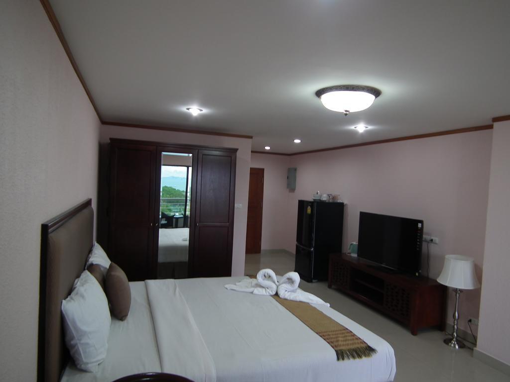 Abricole At Pattaya Hill Apartment Ngoại thất bức ảnh