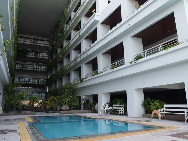 Abricole At Pattaya Hill Apartment Ngoại thất bức ảnh