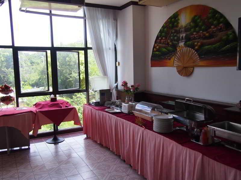 Abricole At Pattaya Hill Apartment Ngoại thất bức ảnh