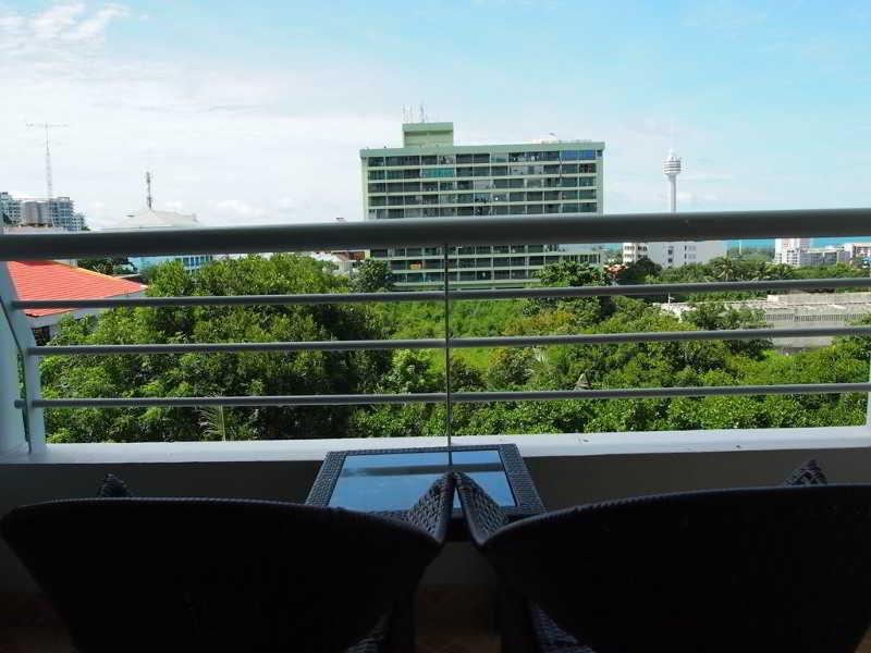 Abricole At Pattaya Hill Apartment Ngoại thất bức ảnh