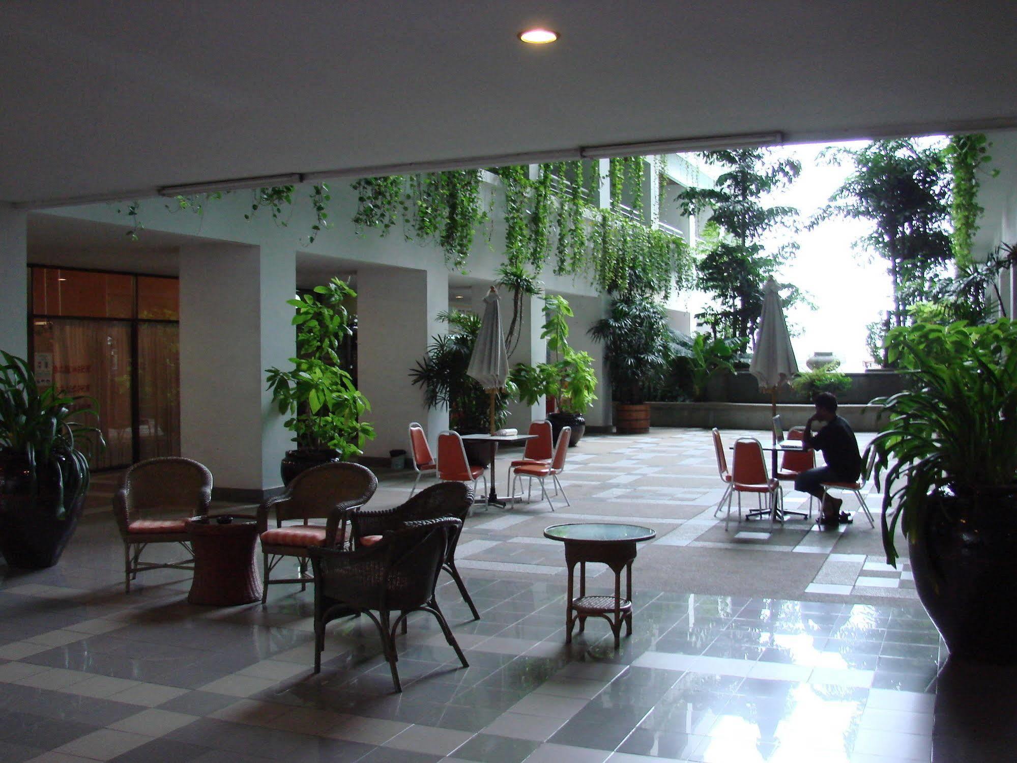 Abricole At Pattaya Hill Apartment Ngoại thất bức ảnh