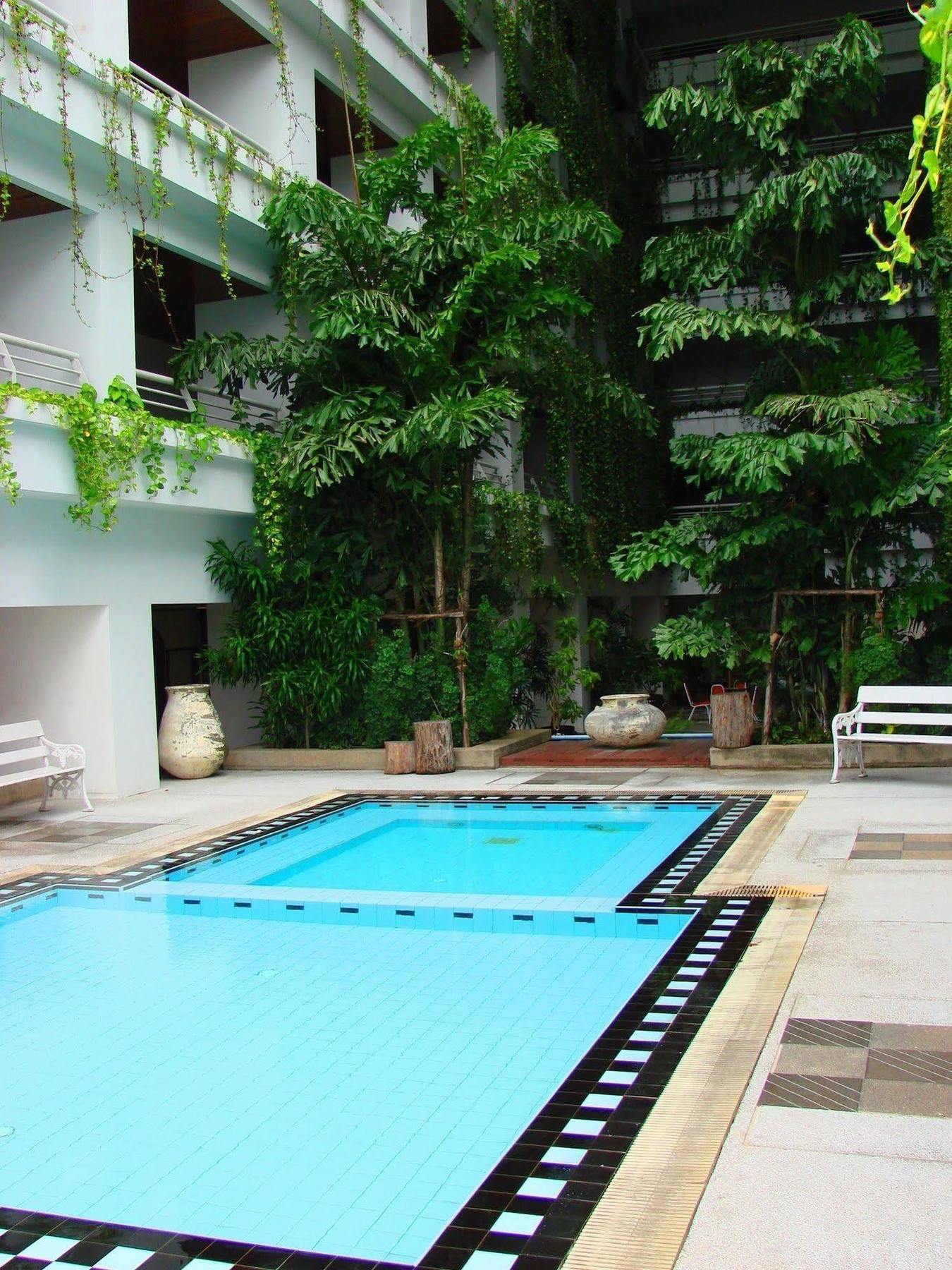 Abricole At Pattaya Hill Apartment Ngoại thất bức ảnh